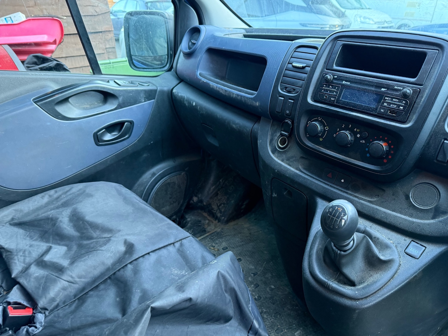 Used Vauxhall Vivaro 2017 for sale - 77052299: Photo 8