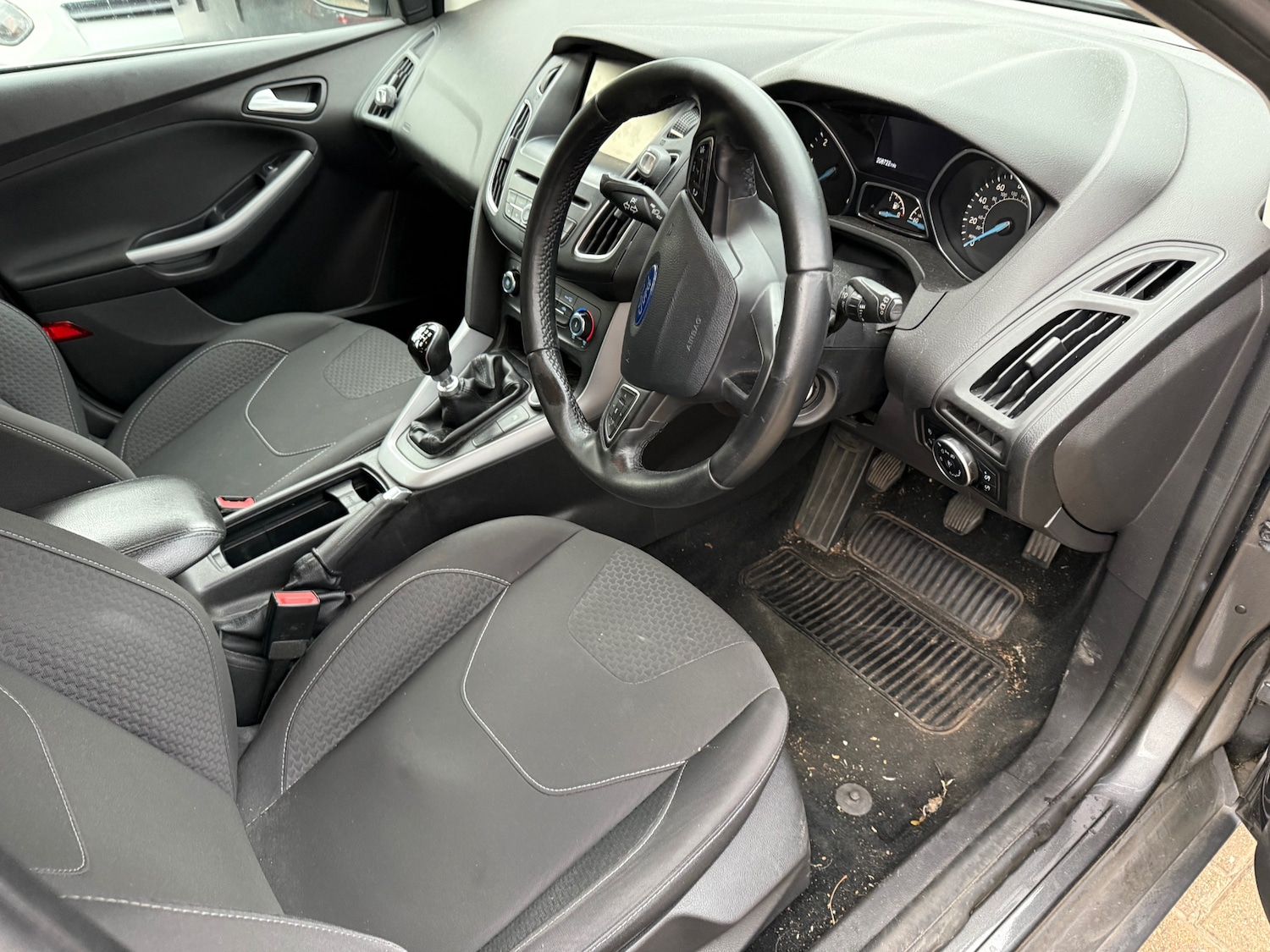 Used Ford Focus 2015 for sale - 76031264: Photo 7