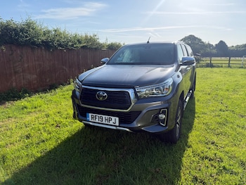 Used Toyota Hilux 2019 for sale - 78671026: Photo