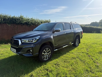Used Toyota Hilux 2019 for sale - 78671026: Photo