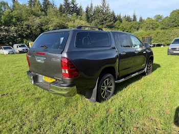 Used Toyota Hilux 2019 for sale - 78671026: Photo