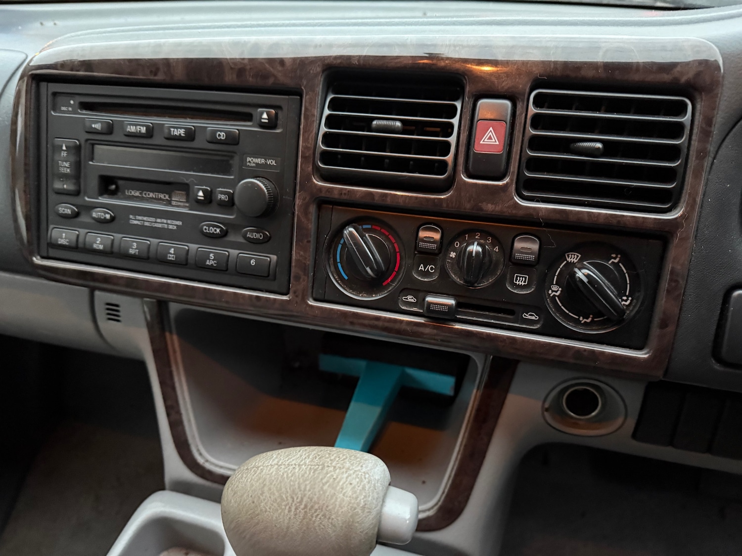 Used Mazda Bongo 2010 for sale - 76267646: Photo 7