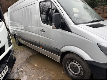 Used Mercedes-Benz Sprinter 2017 for sale - 77234002: Photo