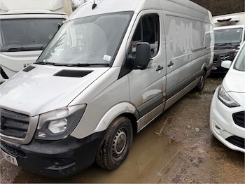 Used Mercedes-Benz Sprinter 2017 for sale - 77234002: Photo