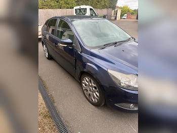 Used Ford Focus 2010 for sale - 79724360: Photo