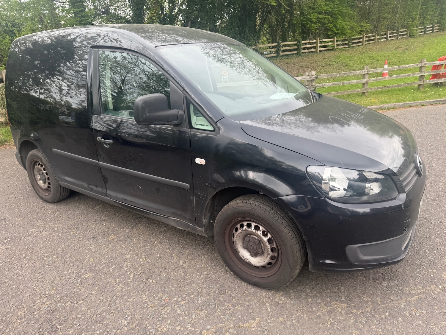 Used Volkswagen Caddy 2015 for sale - 78180120: Photo 2