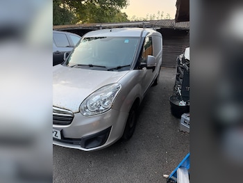 Used Vauxhall Combo 2018 for sale - 75376635: Photo