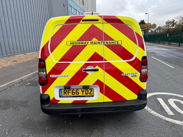 Used Peugeot Partner 2016 for sale - 76306096: Photo 3