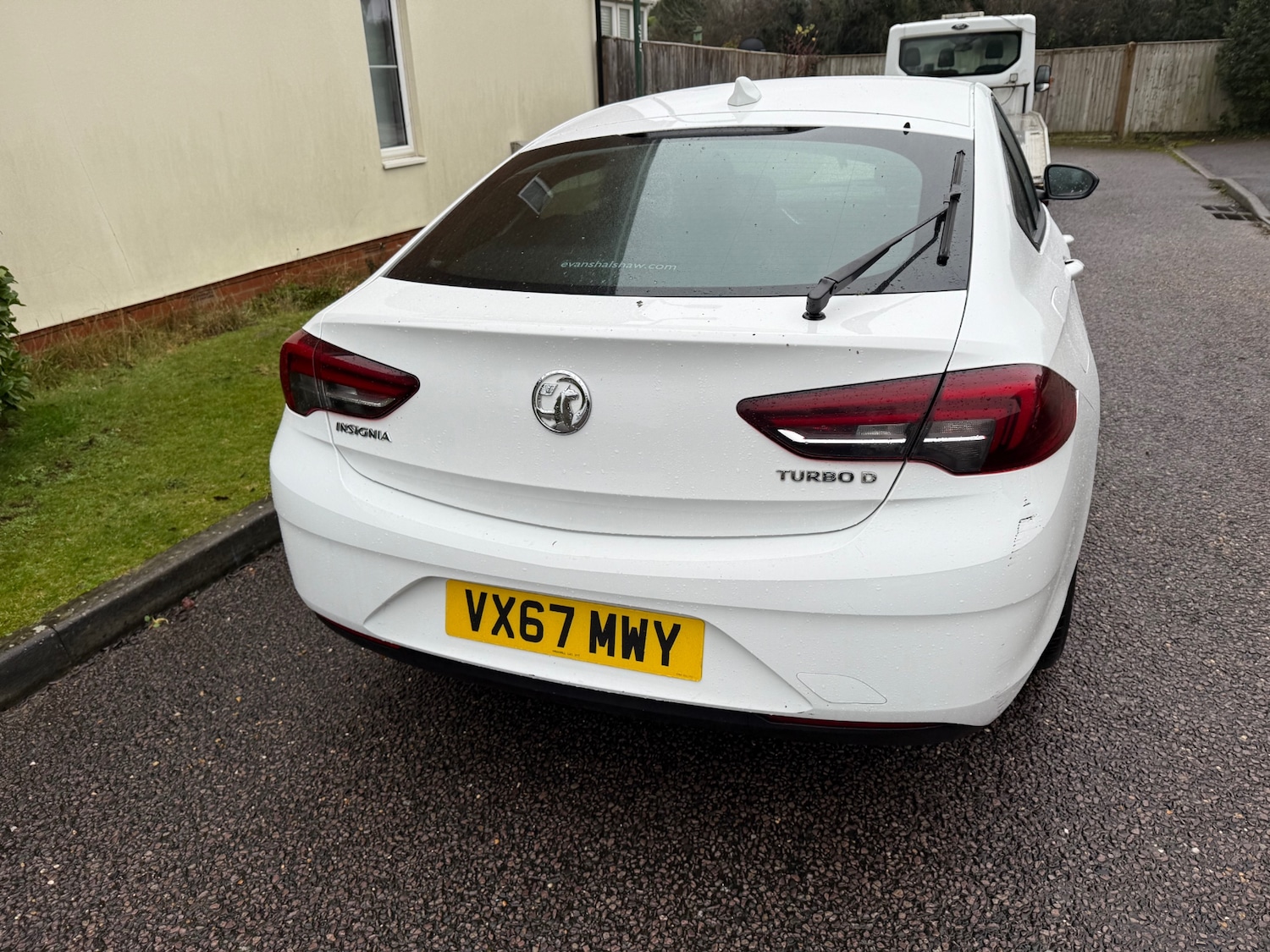 Used Vauxhall Insignia 2017 for sale - 76796656: Photo 3
