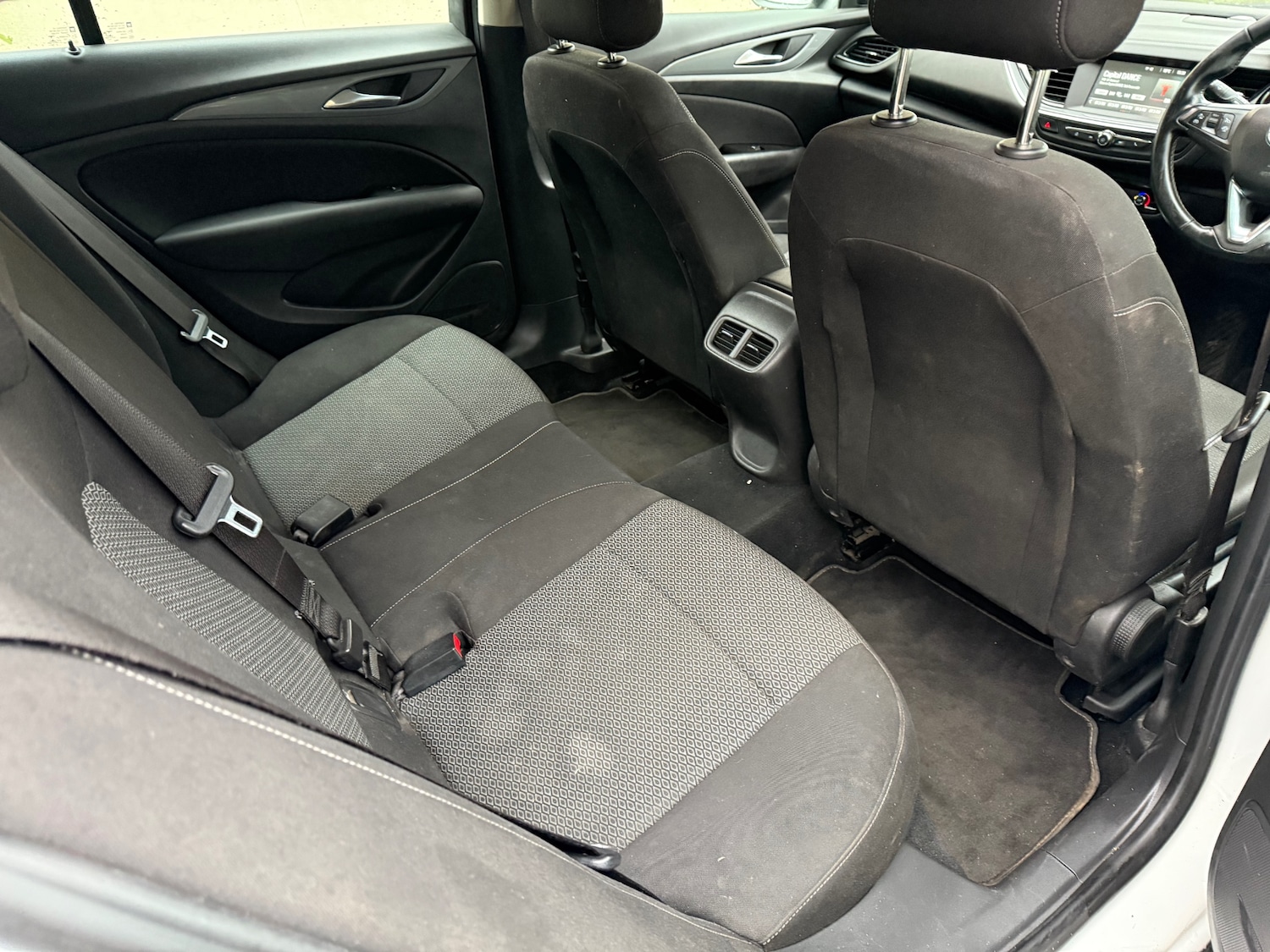 Used Vauxhall Insignia 2017 for sale - 76796656: Photo 5