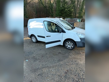 Used Peugeot Partner 2016 for sale - 76797498: Photo