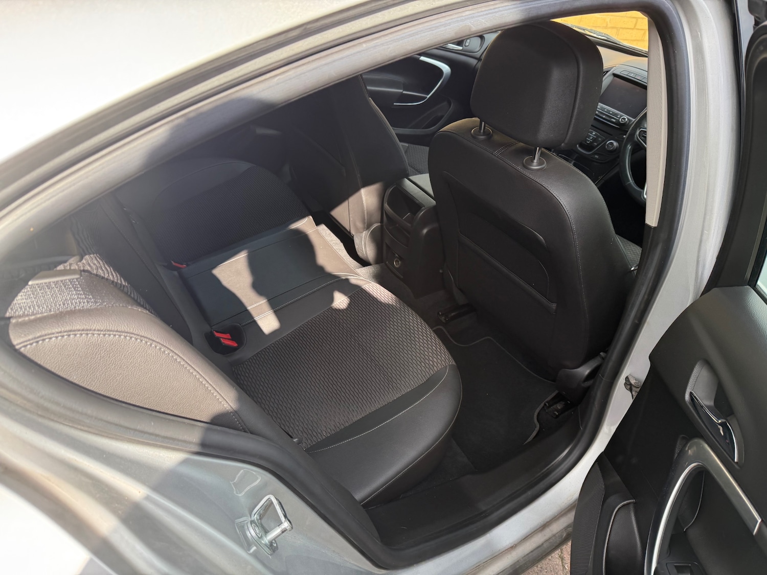 Used Vauxhall Insignia 2015 for sale - 76081544: Photo 6