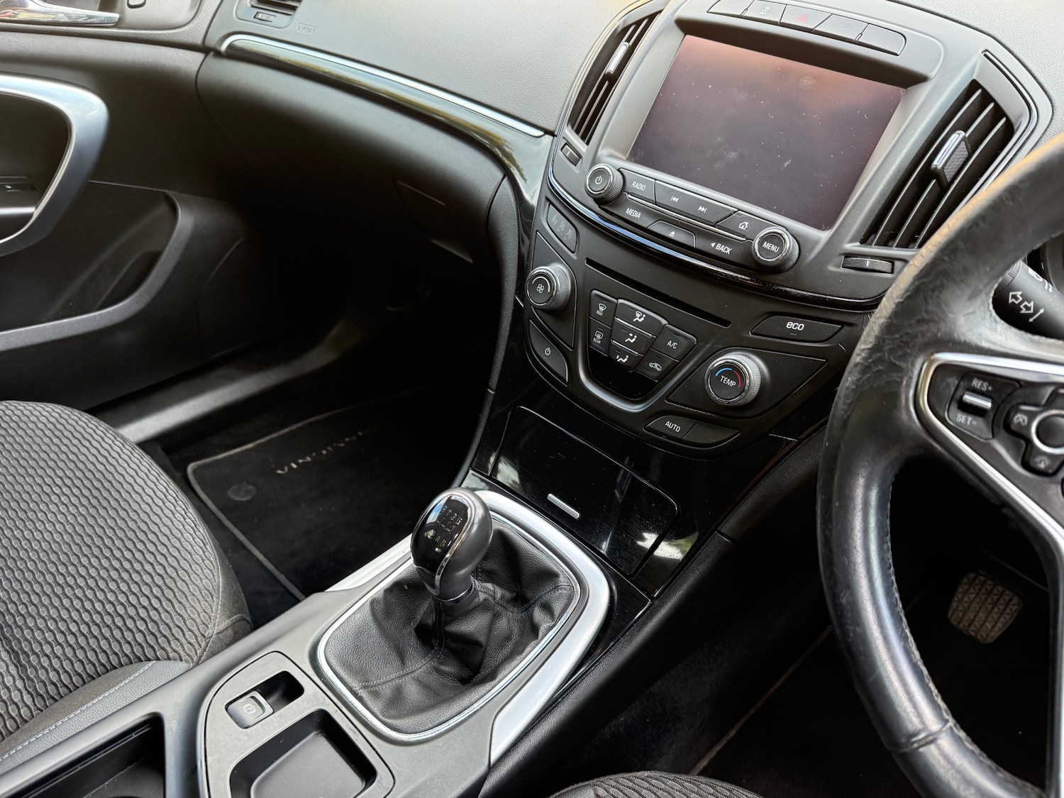 Used Vauxhall Insignia 2015 for sale - 76081544: Photo 8