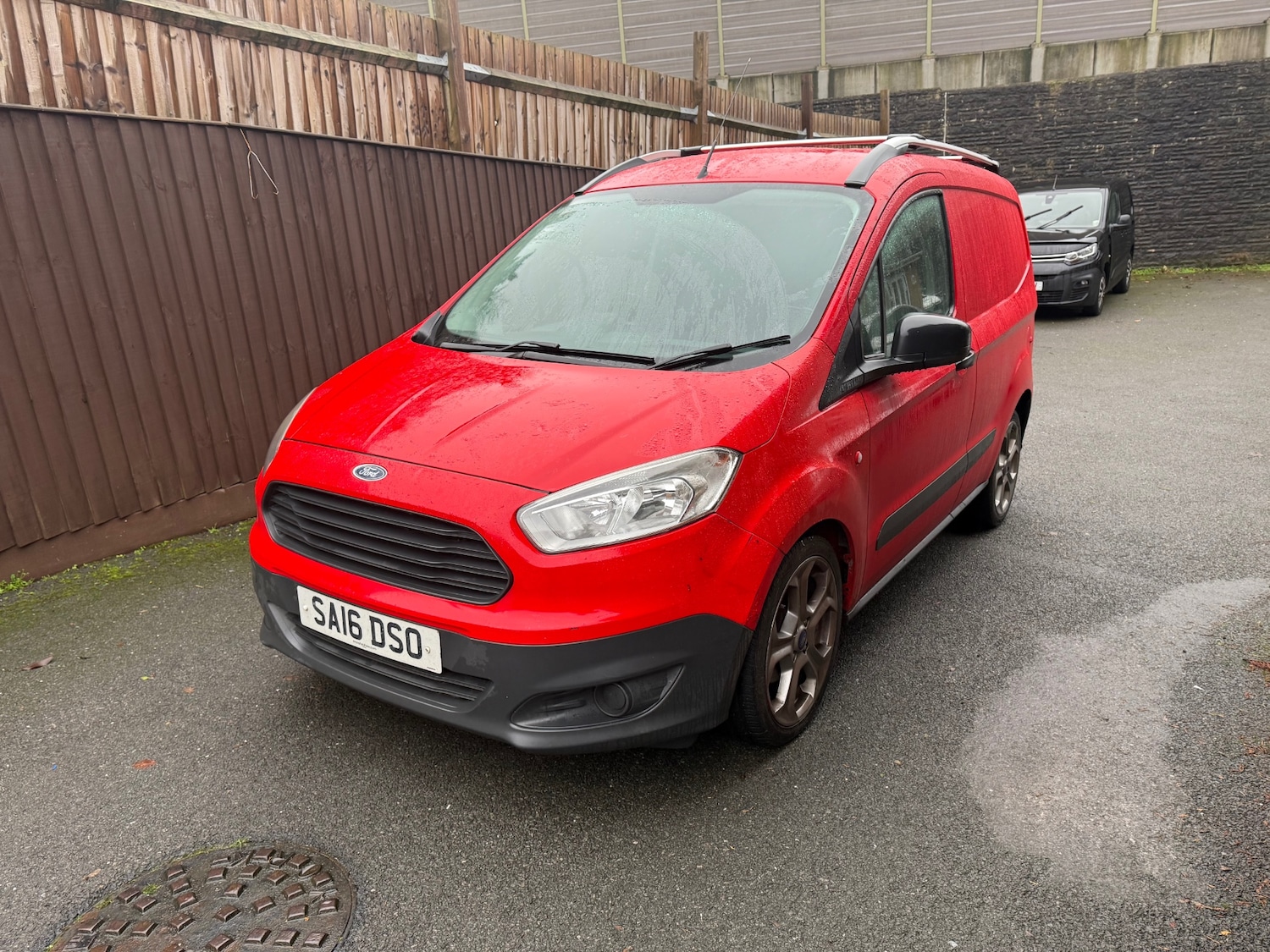 Used Ford Transit Courier 2016 for sale - 77014962: Photo 2