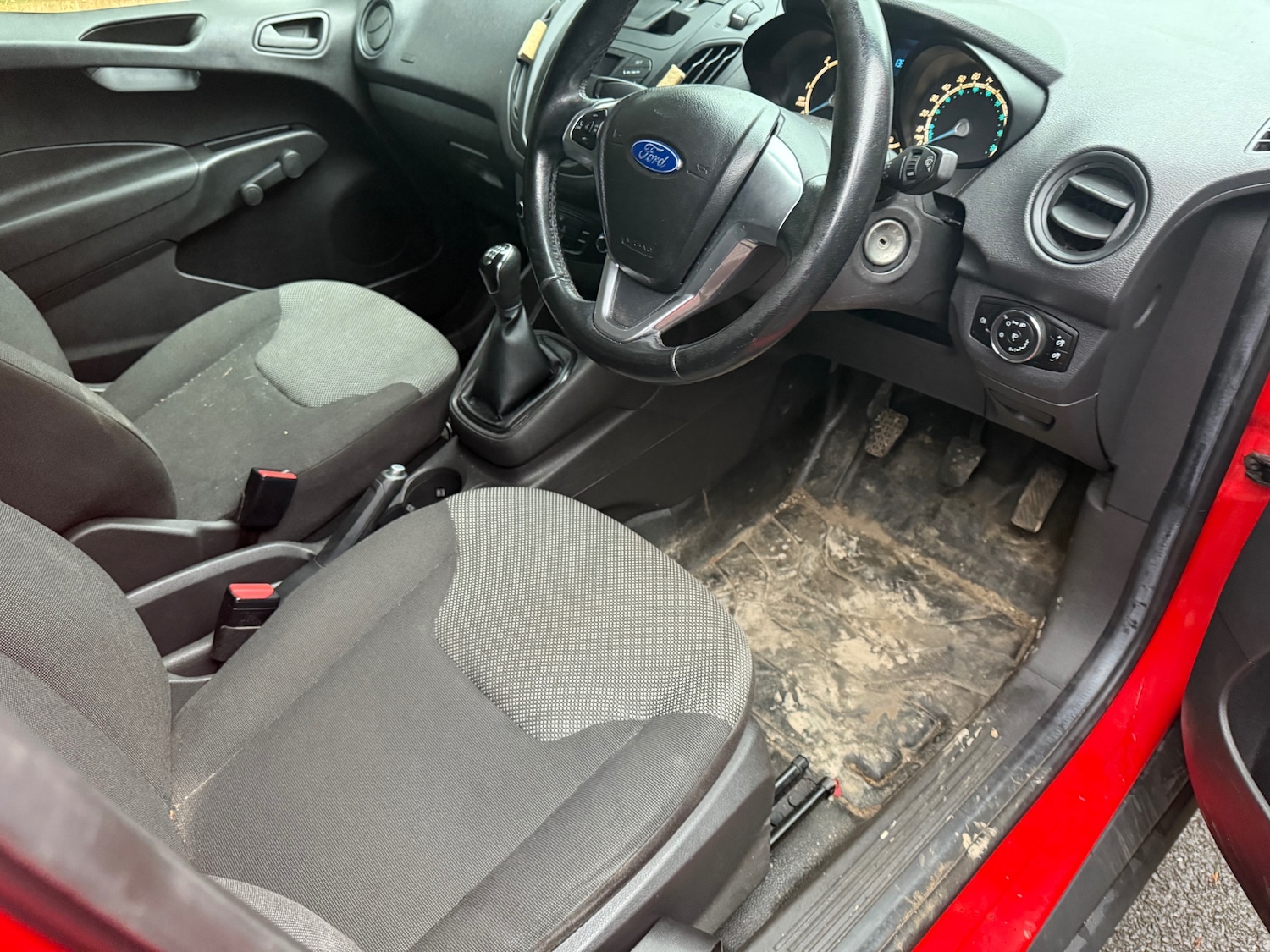 Used Ford Transit Courier 2016 for sale - 77014962: Photo 7