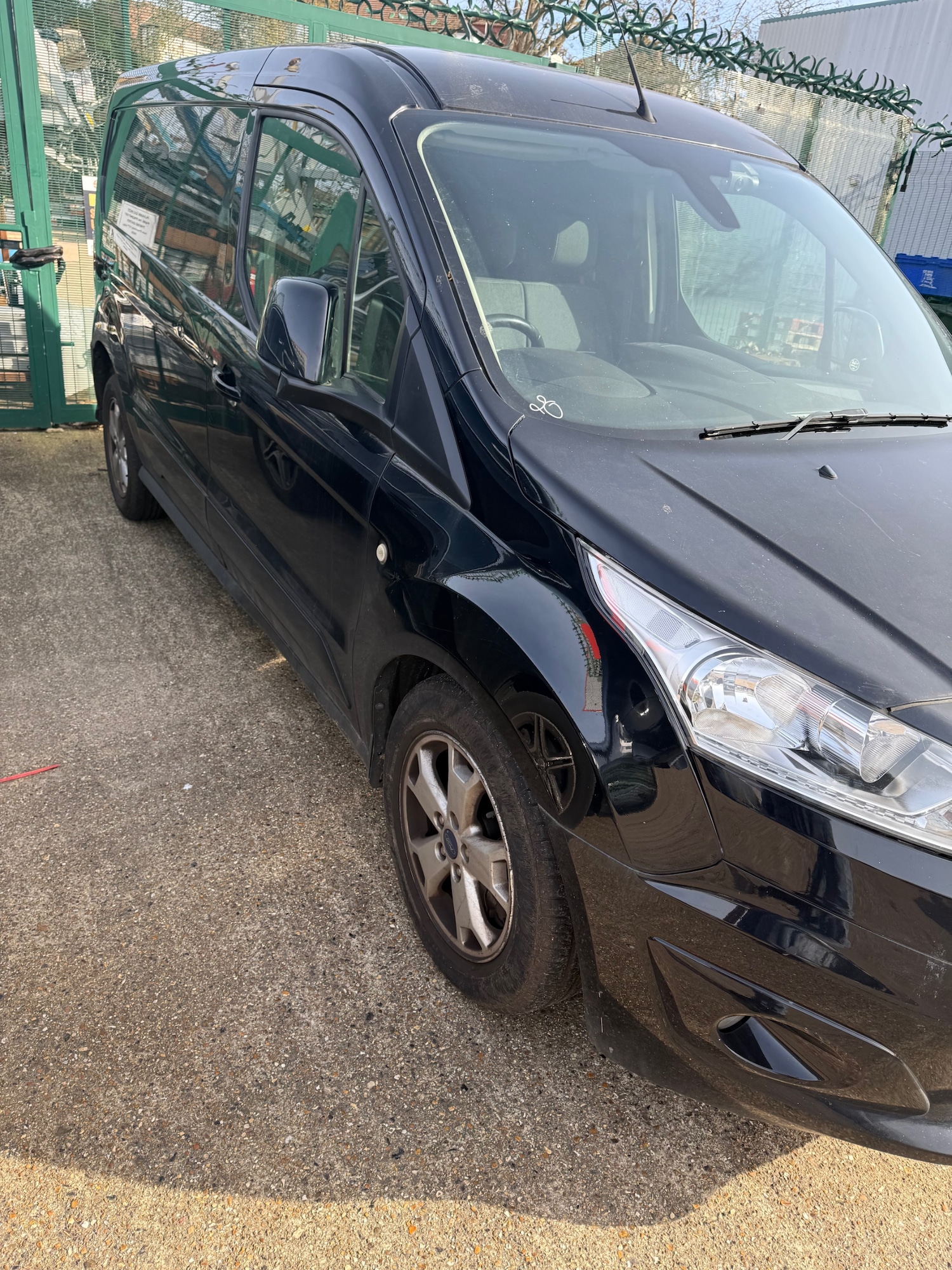 Used Ford Transit Connect 2018 for sale - 77592541: Photo 2