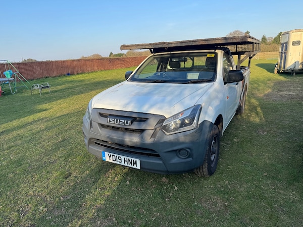 Used Isuzu D-Max 2019 for sale - 74158490: Photo 1