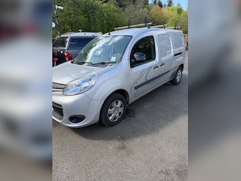 Used Renault Kangoo 2018 for sale - 78296885: Photo