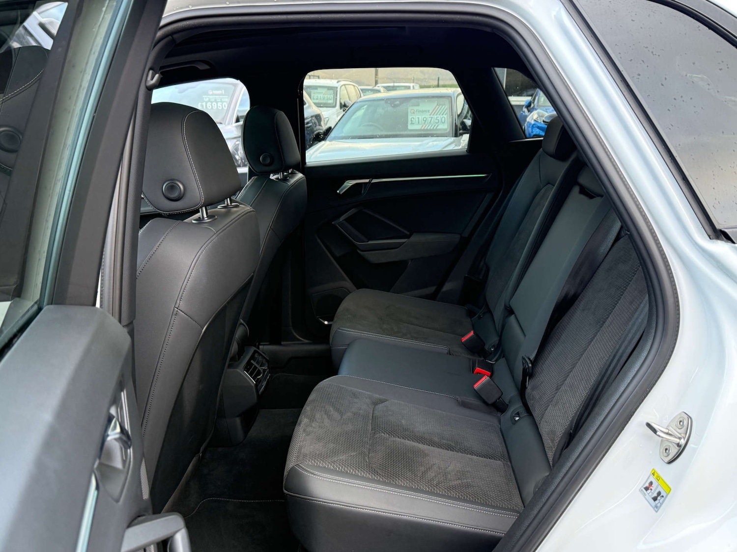 Used Audi Q3 2021 for sale - 76830856: Photo 15