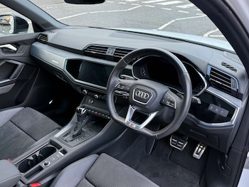 Used Audi Q3 2021 for sale - 76830856: Photo