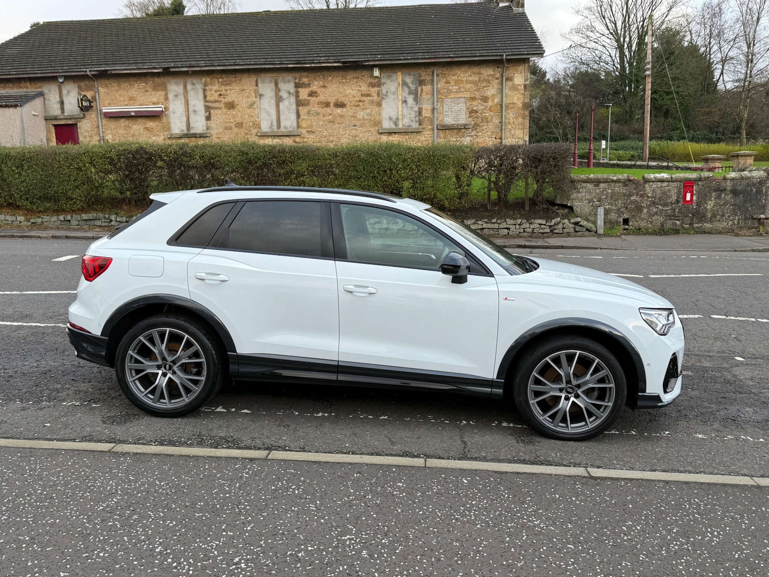 Used Audi Q3 2021 for sale - 76830856: Photo 9
