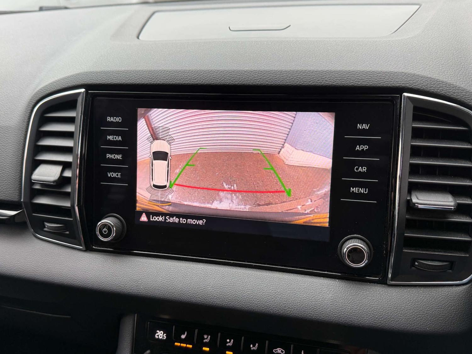 Used Skoda Karoq 2019 for sale - 77408968: Photo 18