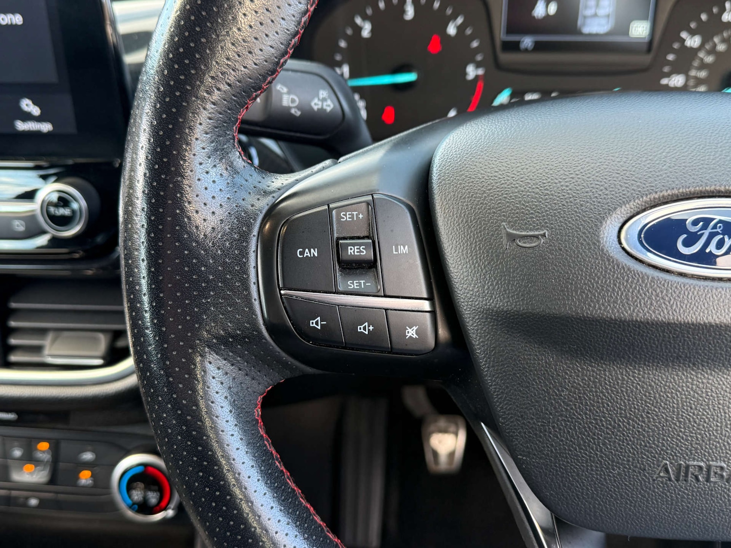 Used Ford Fiesta 2018 for sale - 76830896: Photo 19