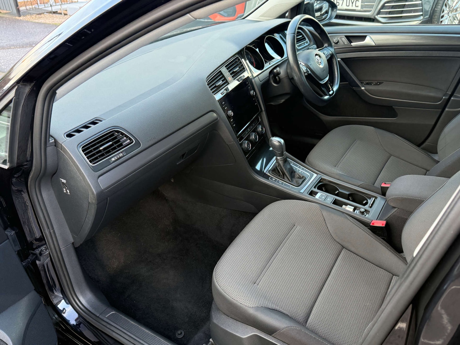 Used Volkswagen Golf 2019 for sale - 77101408: Photo 11