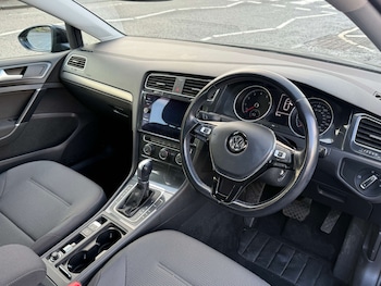 Used Volkswagen Golf 2019 for sale - 77101408: Photo