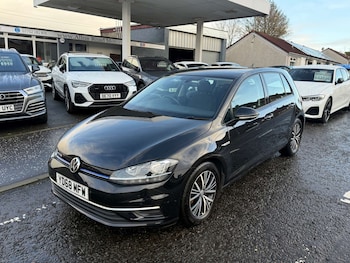 Used Volkswagen Golf 2019 for sale - 77101408: Photo