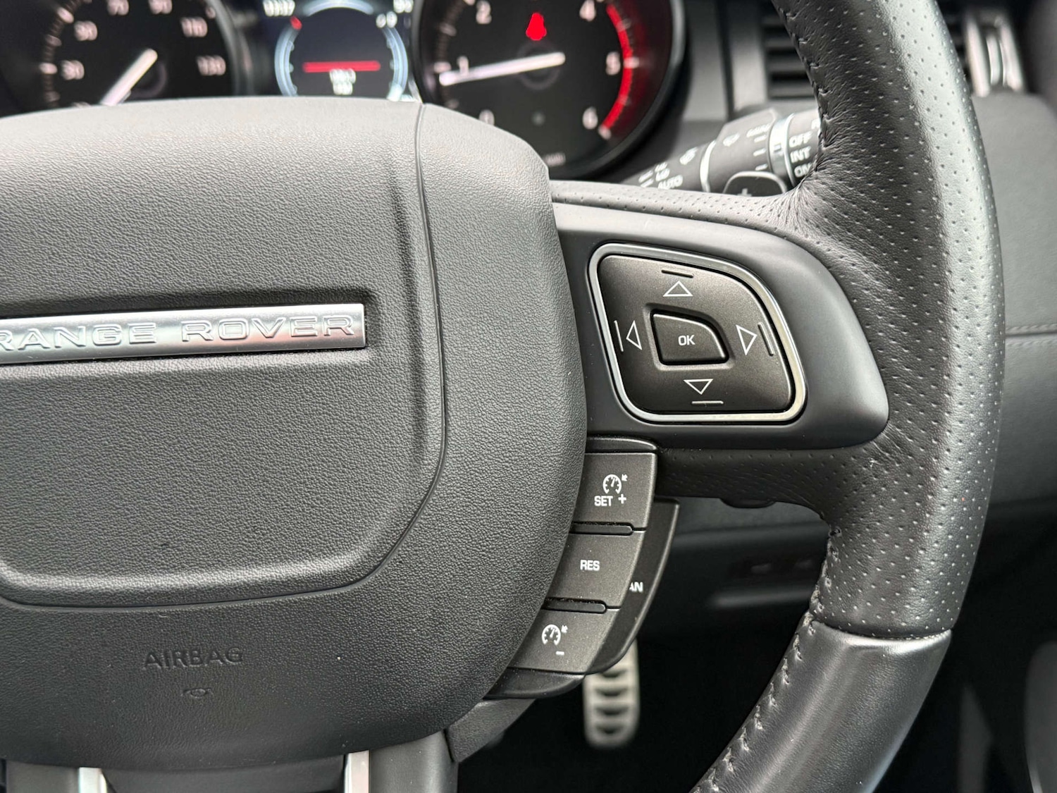 Used Land Rover Range Rover Evoque 2018 for sale - 76969180: Photo 27