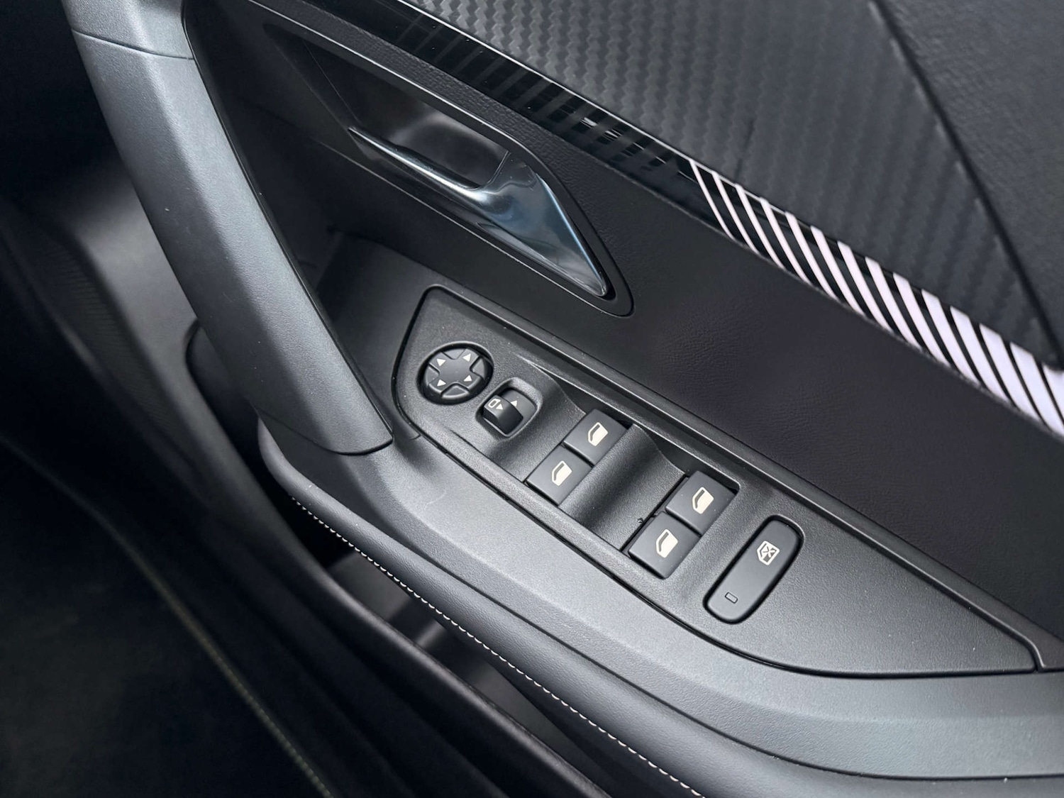 Used Peugeot 2008 2025 for sale - 77280648: Photo 25