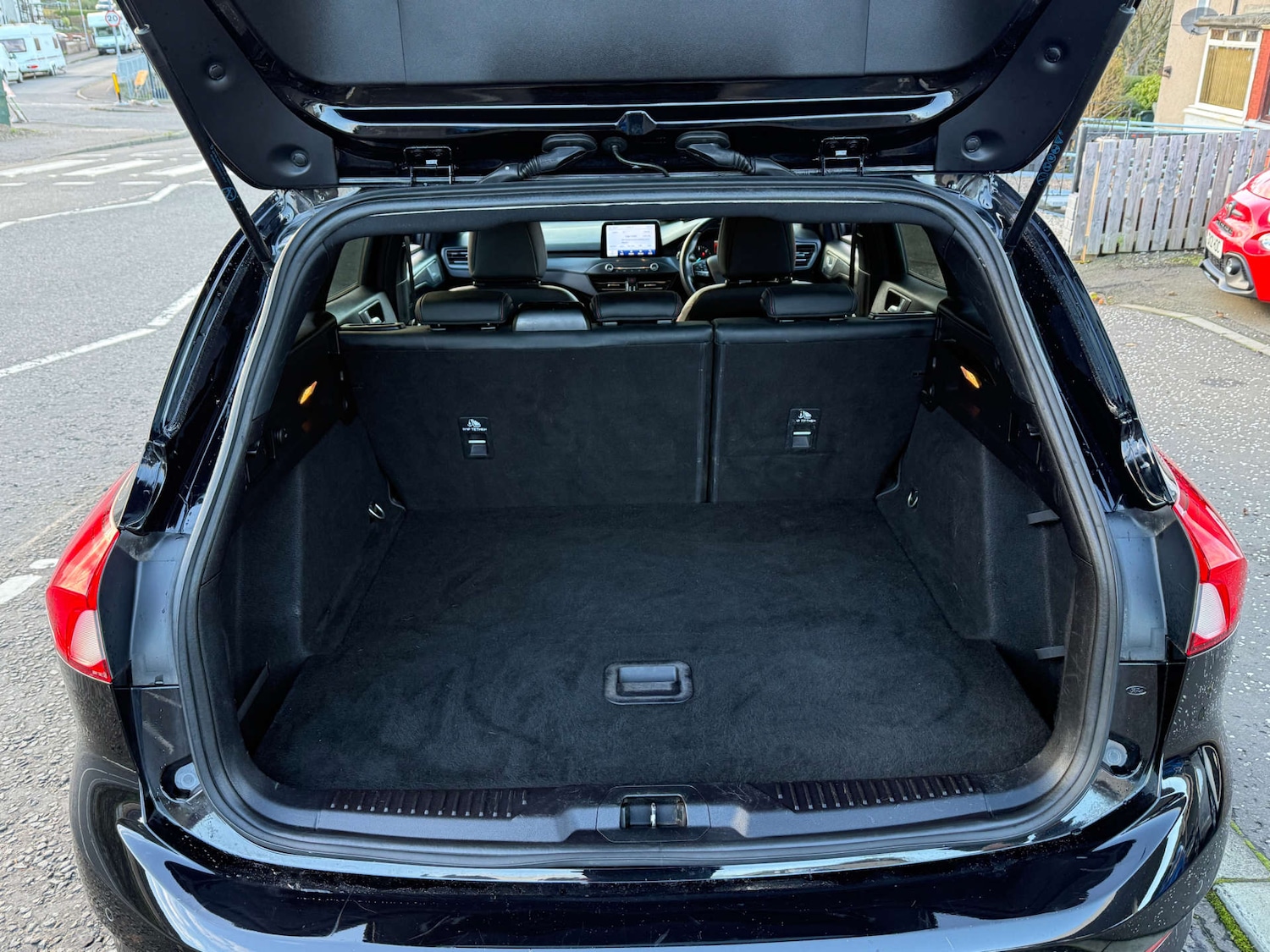 Used Ford Focus 2020 for sale - 76830904: Photo 17