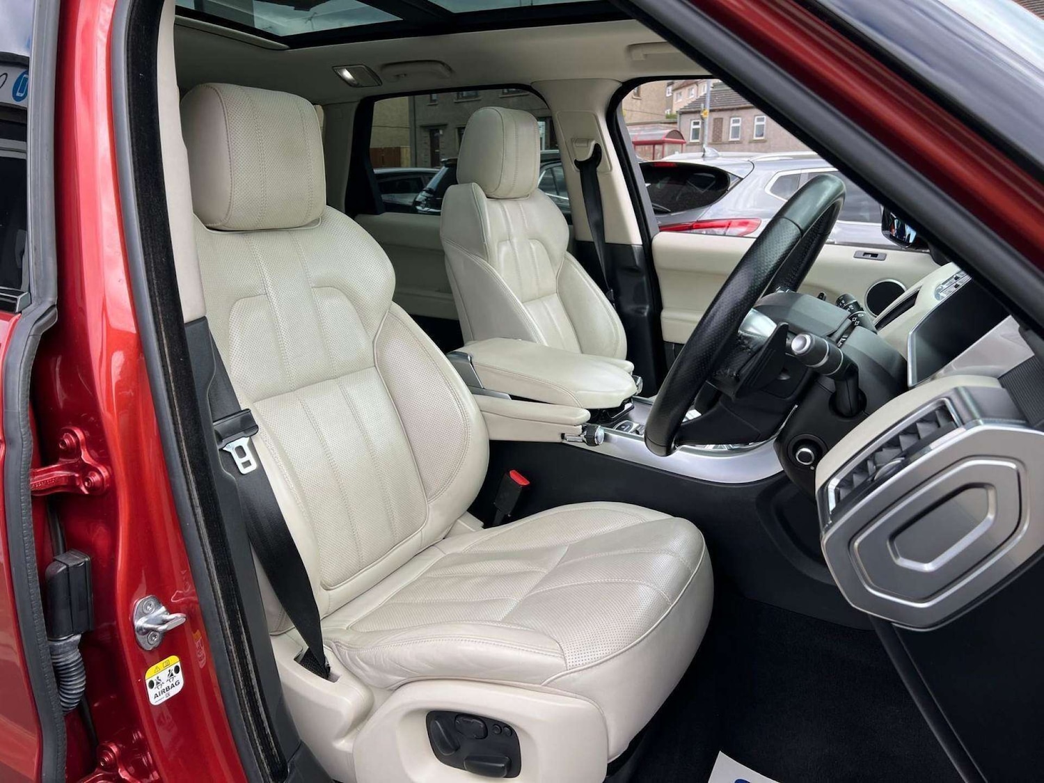 Used Land Rover Range Rover Sport 2014 for sale - 76830965: Photo 2