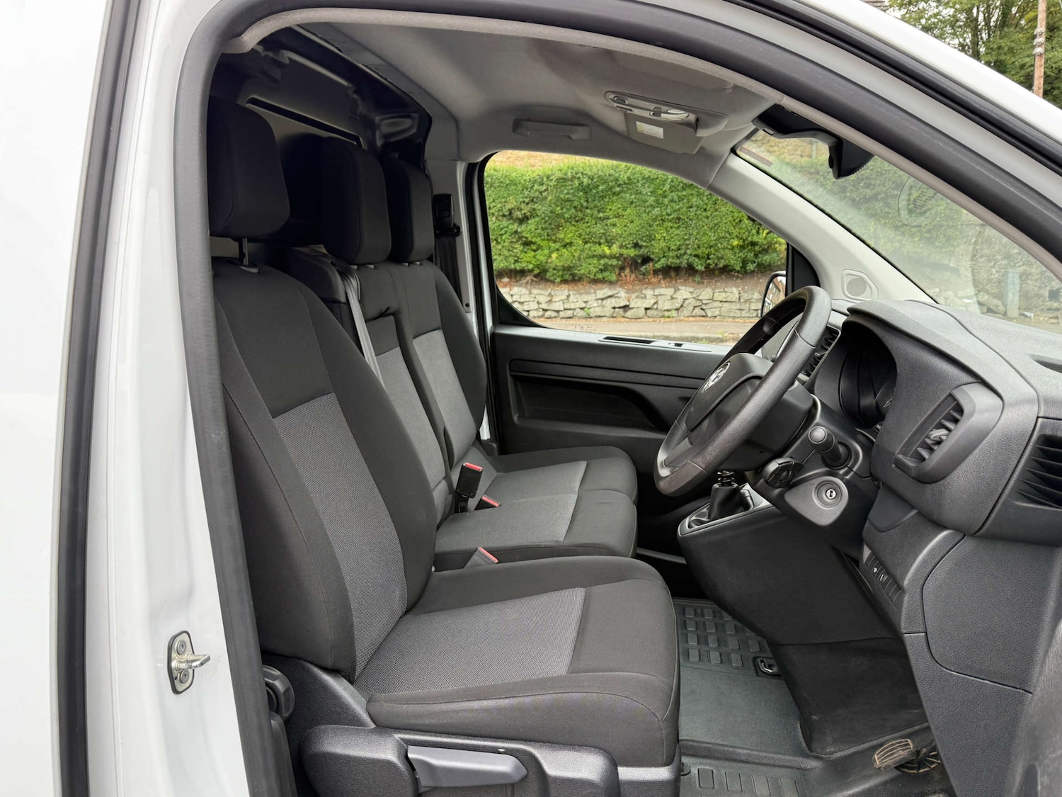 Used Vauxhall Vivaro 2023 for sale - 76885175: Photo 3