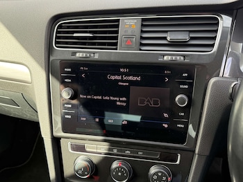 Used Volkswagen Golf 2018 for sale - 78176813: Photo