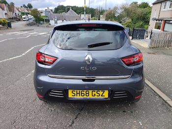 Used Renault Clio 2018 for sale - 79591757: Photo