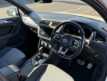 Used Volkswagen Tiguan 2017 for sale - 77762295: Photo