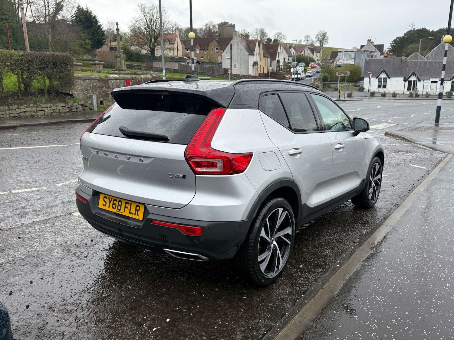 Used Volvo XC40 2018 for sale - 78097325: Photo 4