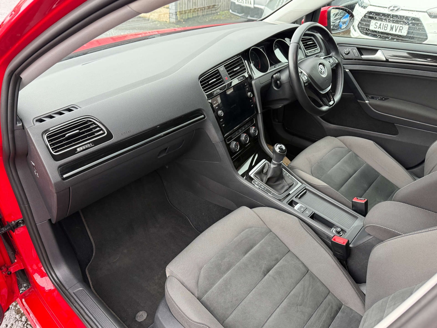 Used Volkswagen Golf 2018 for sale - 77312215: Photo 17