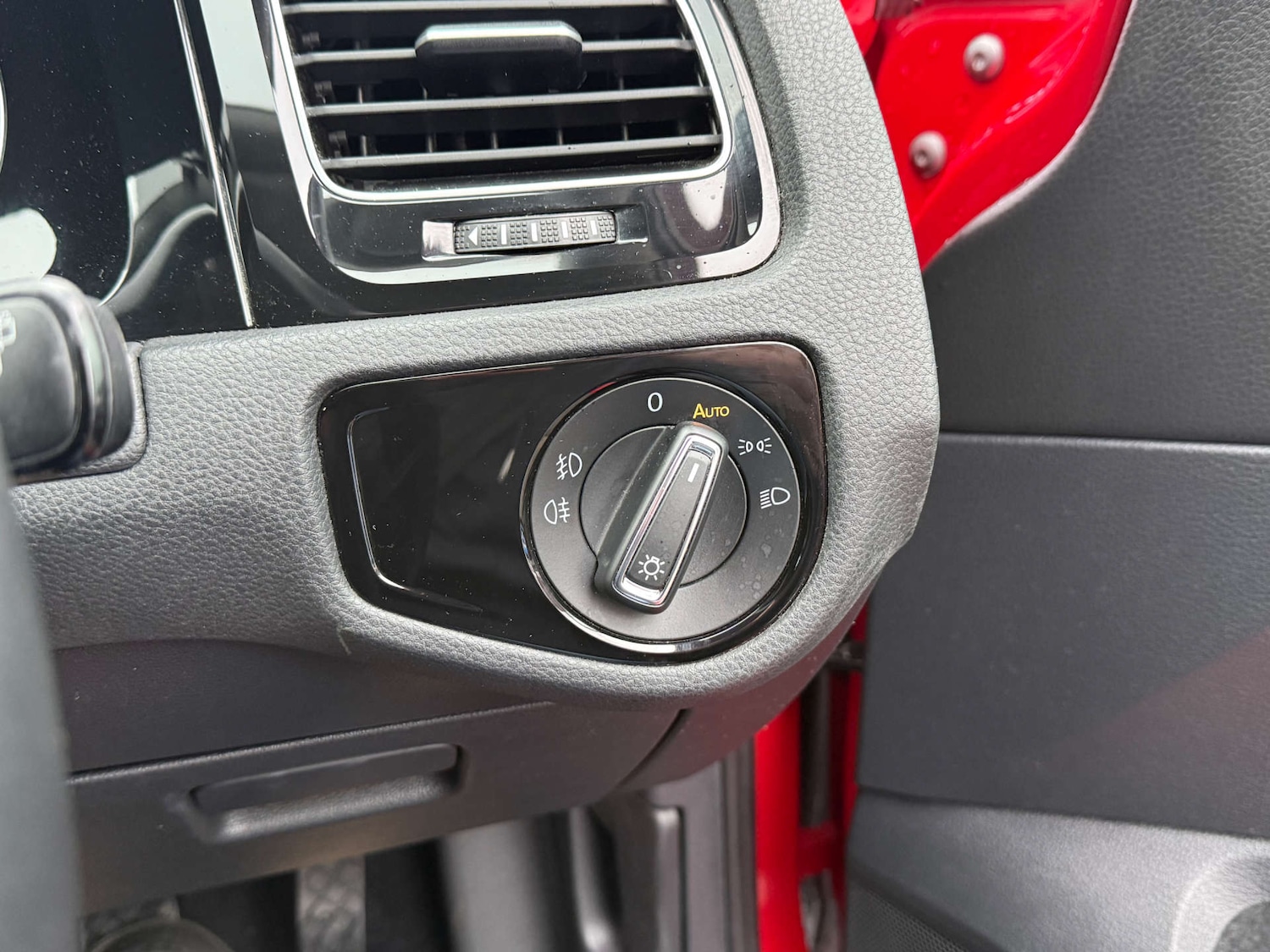 Used Volkswagen Golf 2018 for sale - 77312215: Photo 25