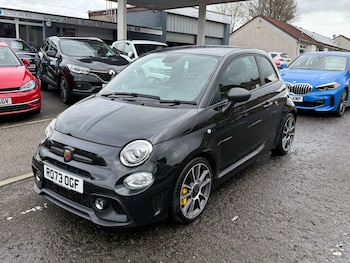 Used Abarth 695 2023 for sale - 77805492: Photo