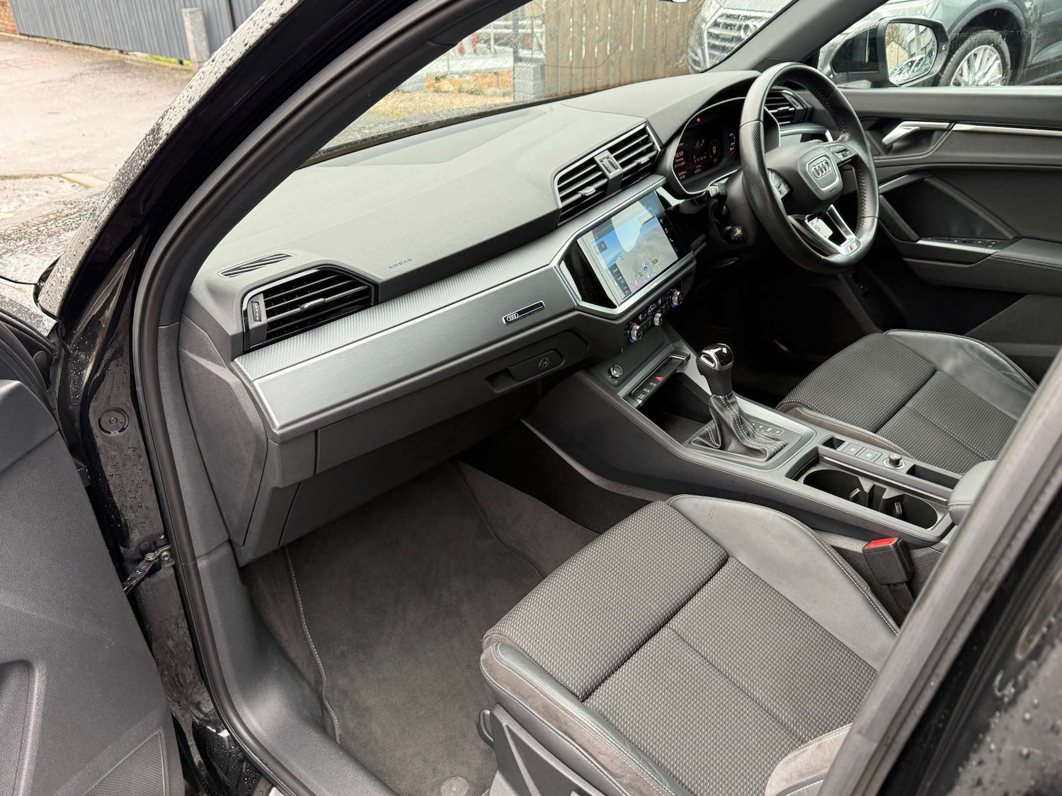 Used Audi Q3 2019 for sale - 76830858: Photo 11