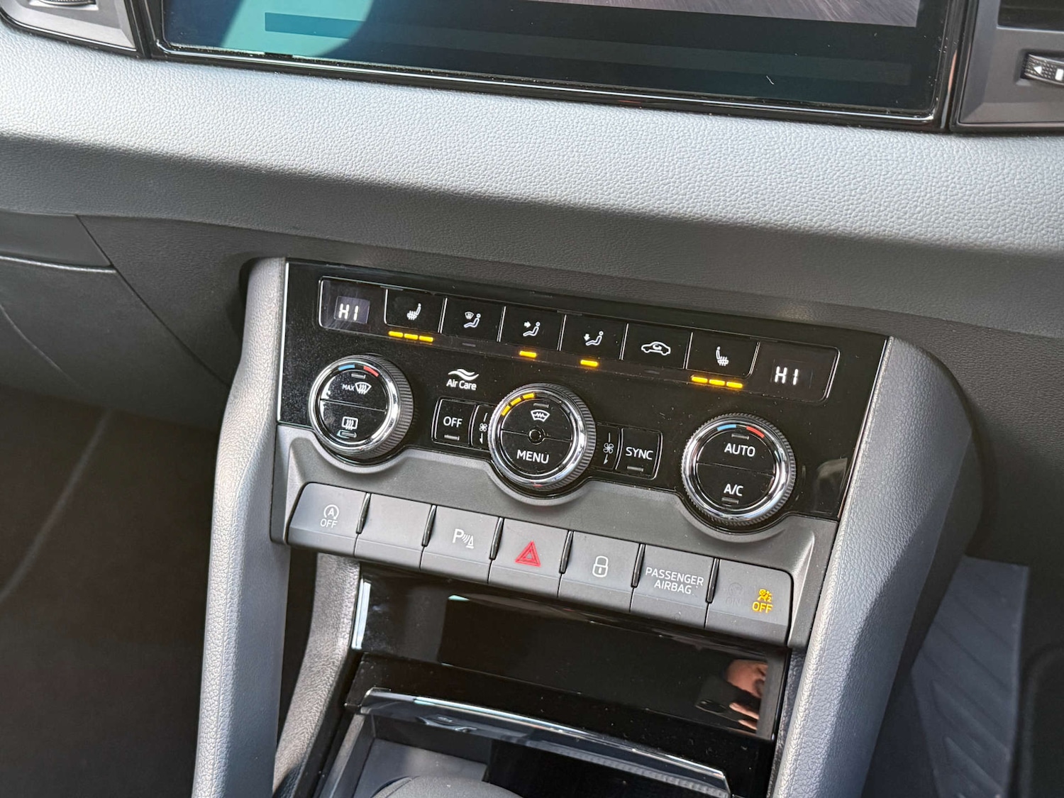 Used Skoda Karoq 2025 for sale - 76830876: Photo 23