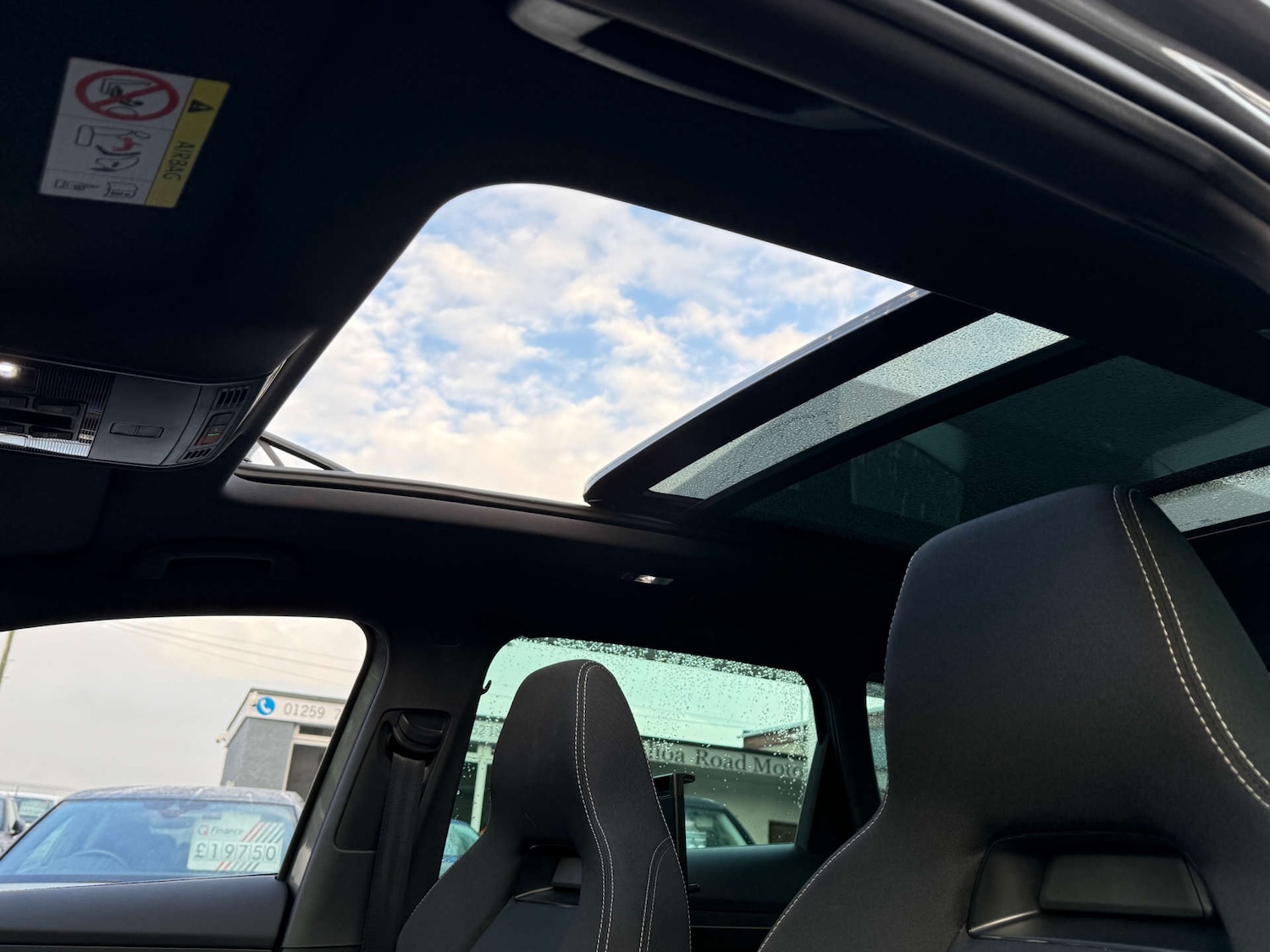 Used Skoda Karoq 2025 for sale - 76830876: Photo 3