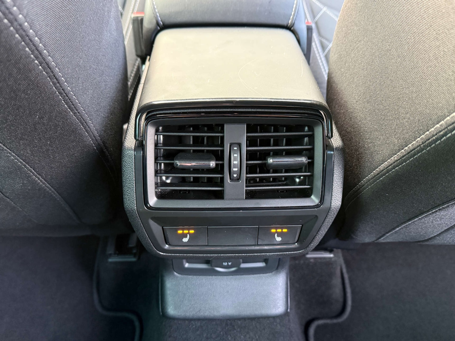 Used Skoda Karoq 2025 for sale - 76830876: Photo 32