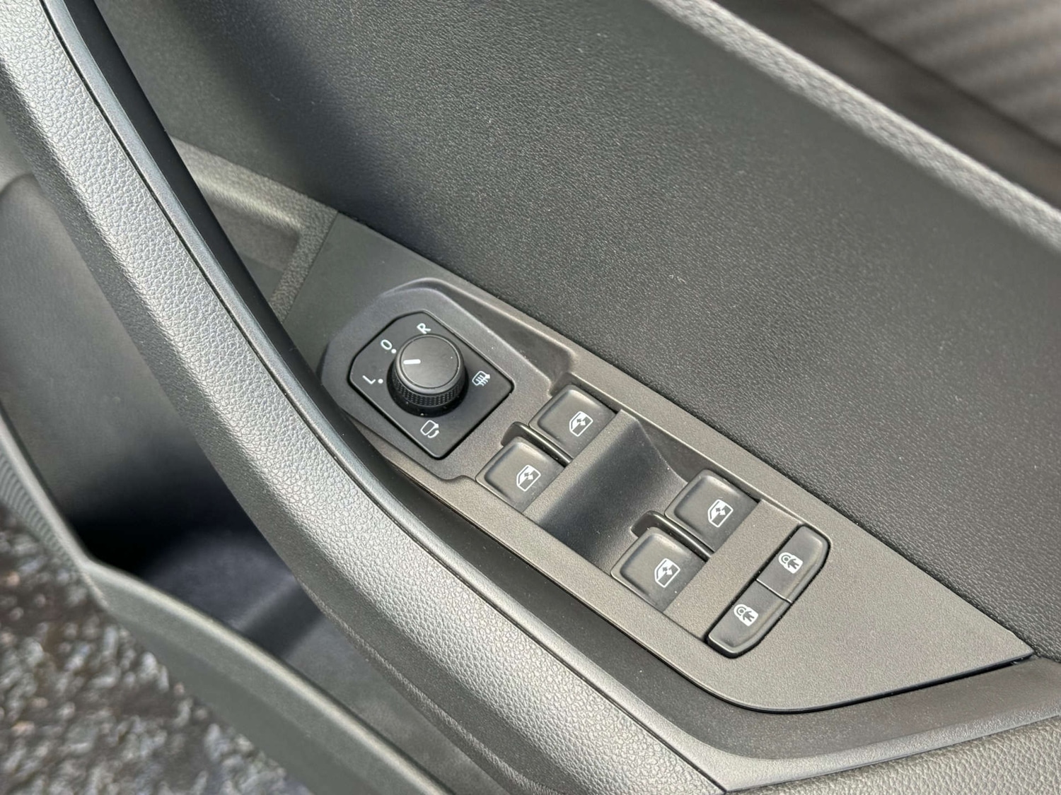 Used Skoda Karoq 2025 for sale - 76830876: Photo 35