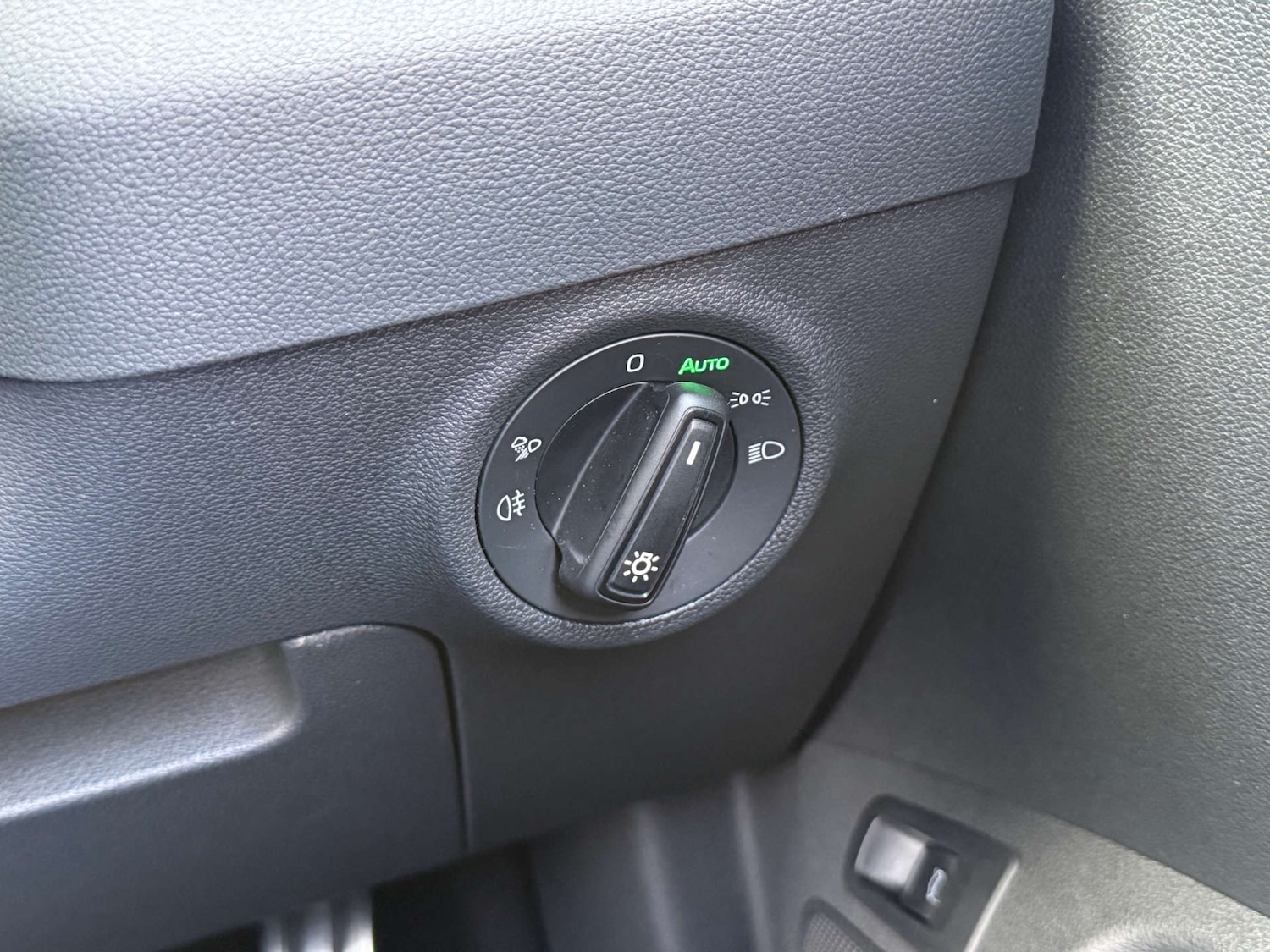 Used Skoda Karoq 2025 for sale - 76830876: Photo 36