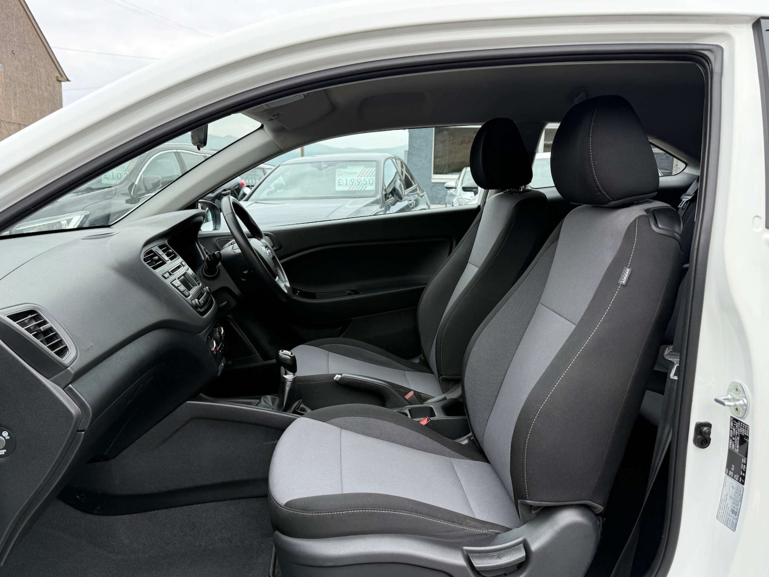 Used Hyundai i20 2018 for sale - 76830892: Photo 12