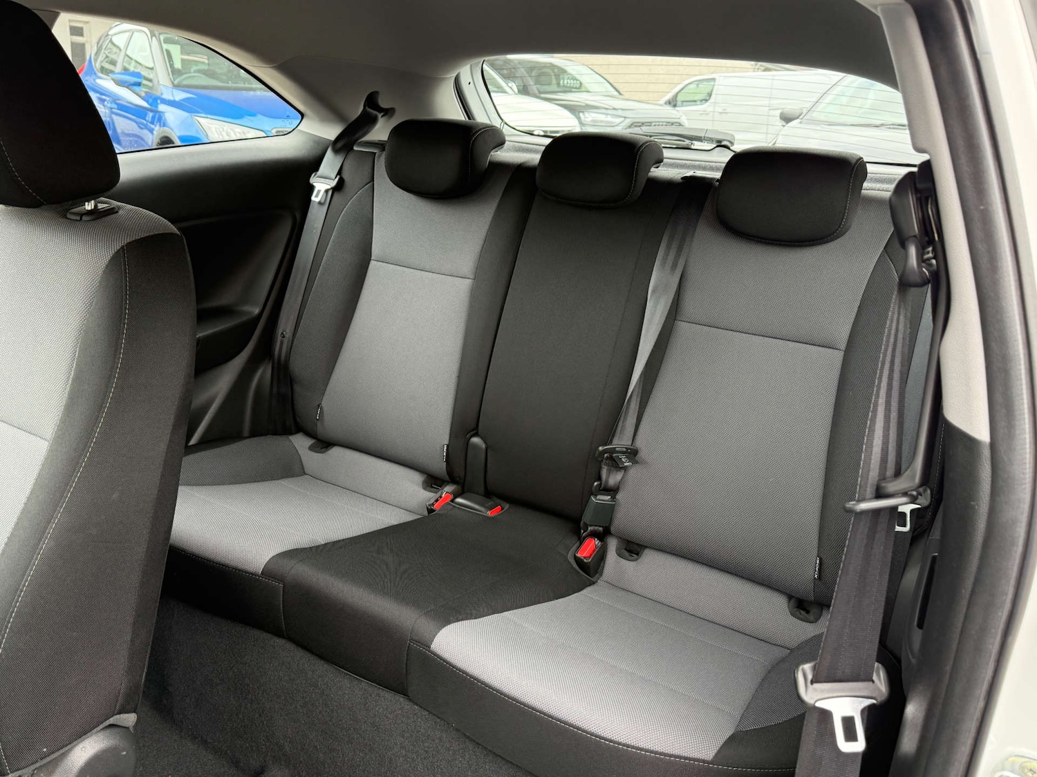 Used Hyundai i20 2018 for sale - 76830892: Photo 13